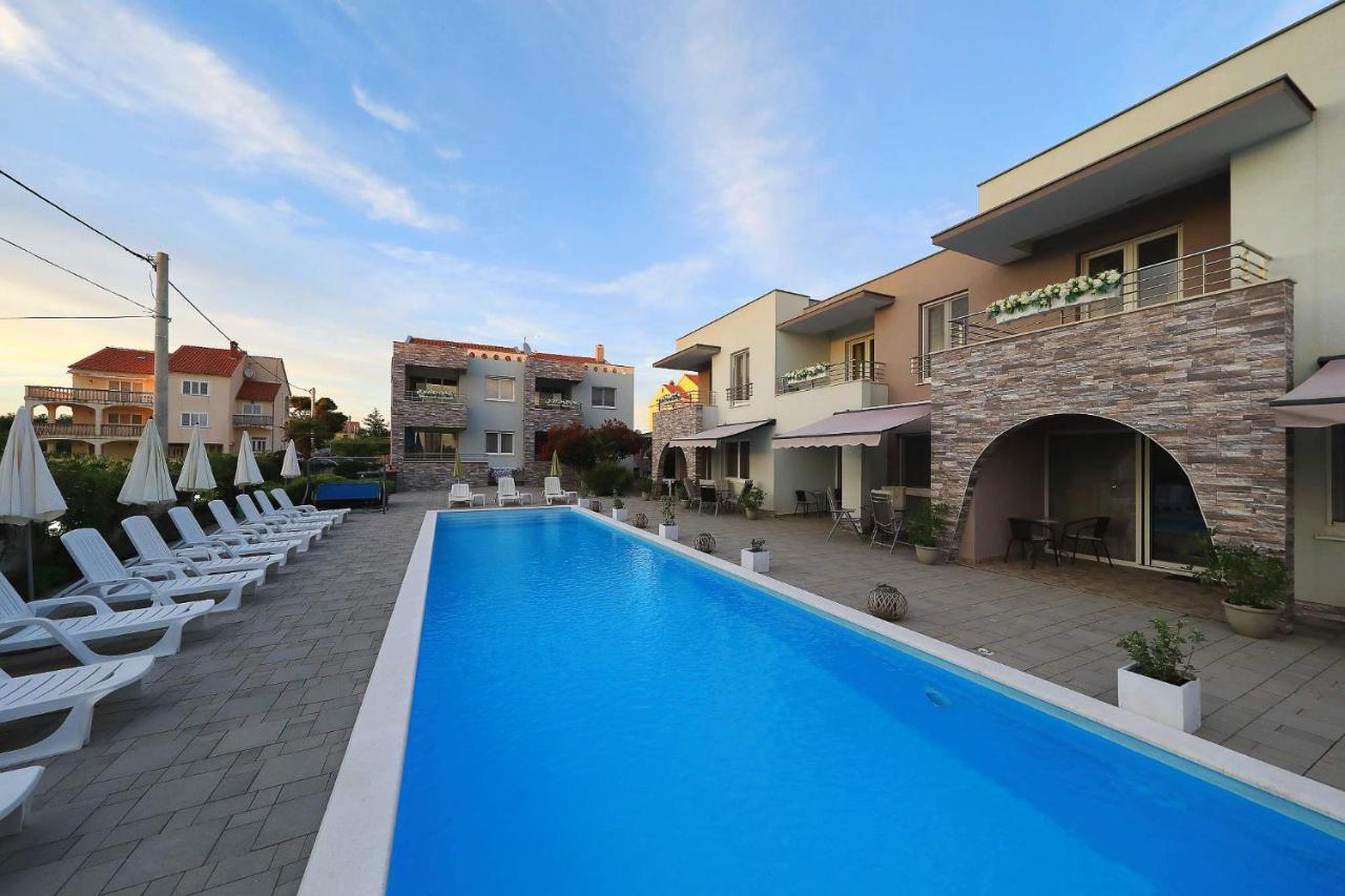 Apartments Punta Privlaka  Exterior photo