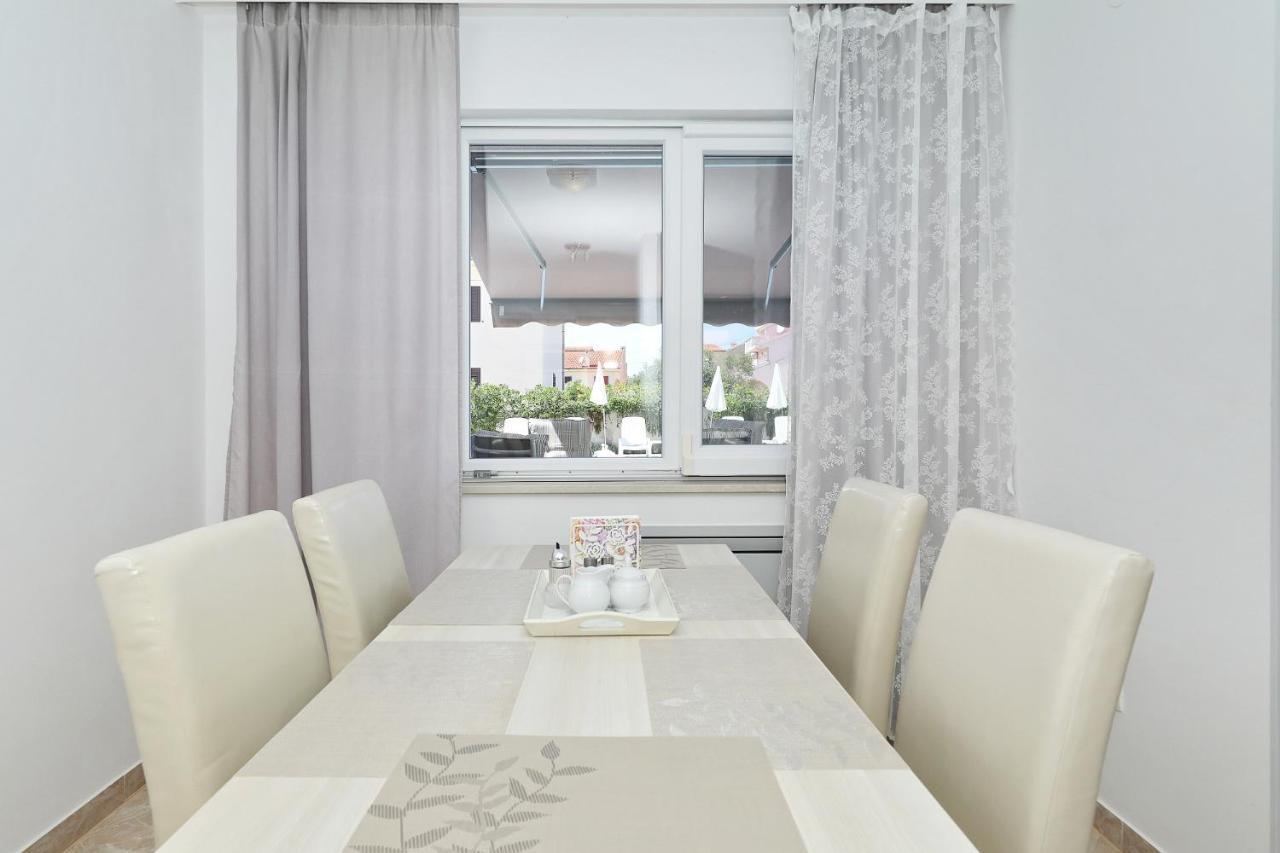 Apartments Punta Privlaka  Exterior photo